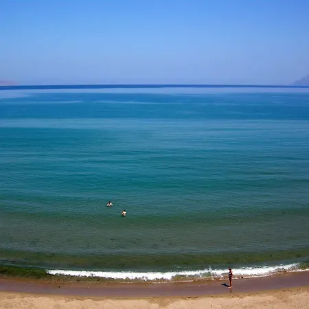 Sunny Bay Hotel 3*