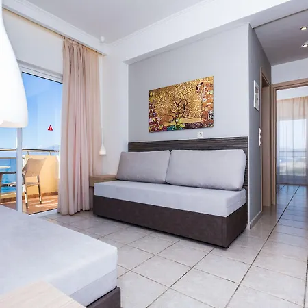 Sunny Bay Hotell 3*